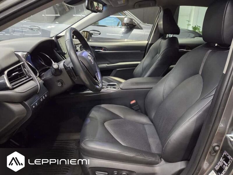 Toyota Camry vaihtoauto