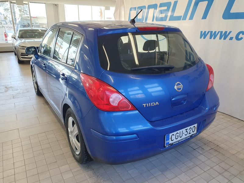 Nissan Tiida vaihtoauto