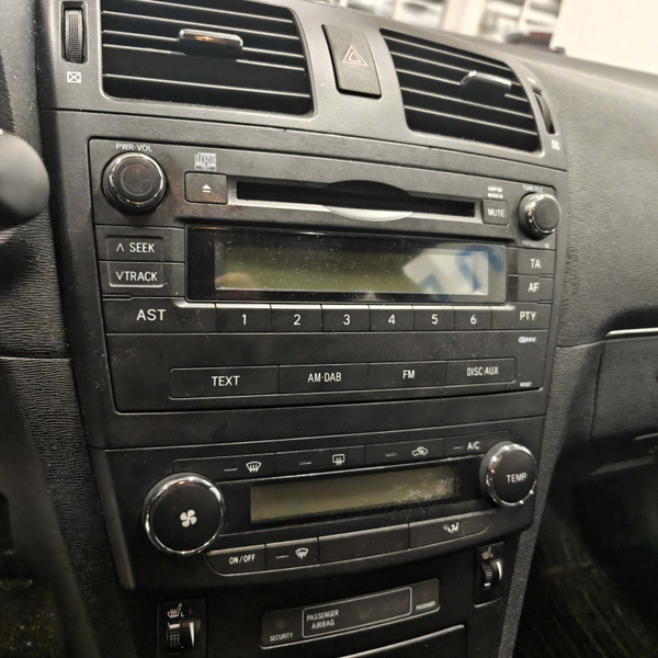 Toyota Avensis vaihtoauto