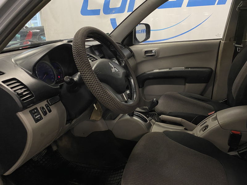 Mitsubishi L200 vaihtoauto