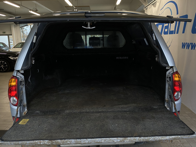 Mitsubishi L200 vaihtoauto