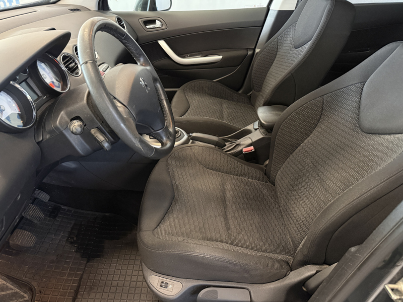 Peugeot 308 vaihtoauto