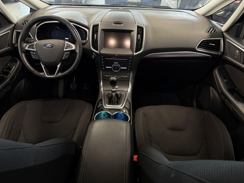 Ford S-MAX vaihtoauto