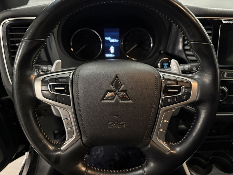 Mitsubishi Outlander PHEV vaihtoauto