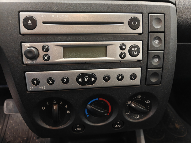 Ford Fiesta vaihtoauto