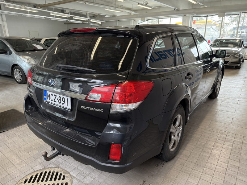 Subaru Outback vaihtoauto