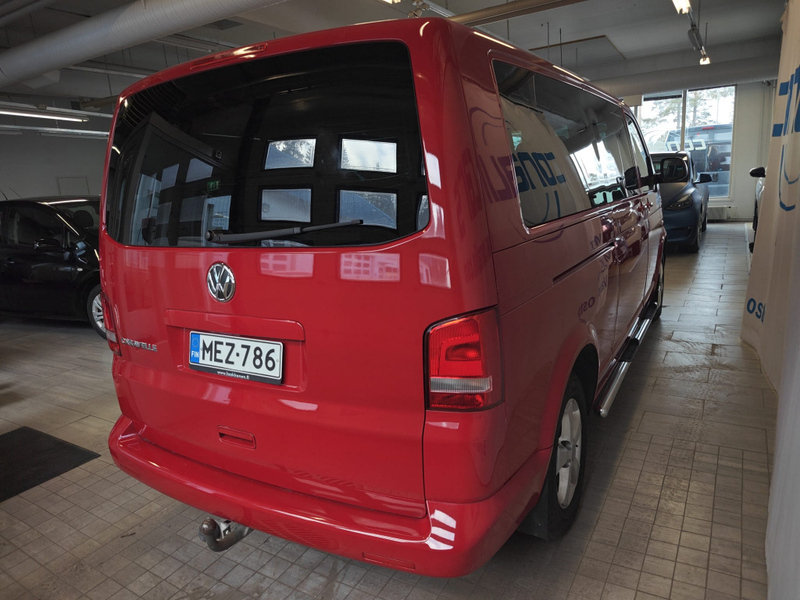 Volkswagen Caravelle vaihtoauto
