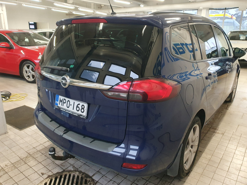 Opel Zafira Tourer vaihtoauto