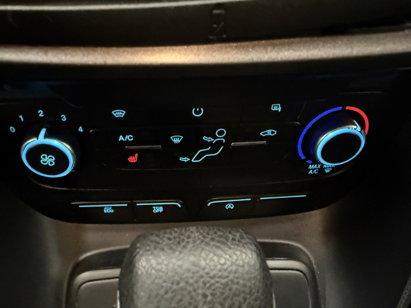 Ford Transit Connect vaihtoauto