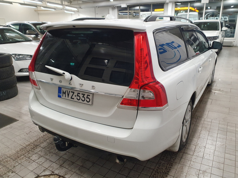 Volvo V70 vaihtoauto