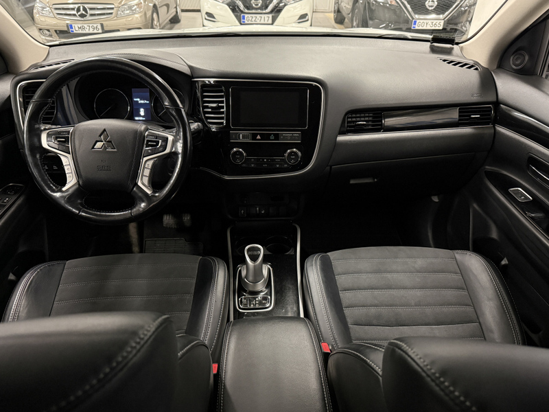 Mitsubishi Outlander vaihtoauto