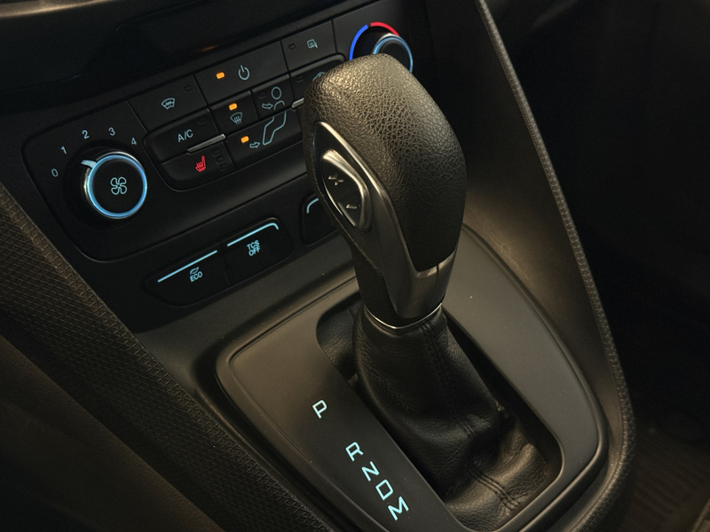 Ford Transit Connect vaihtoauto