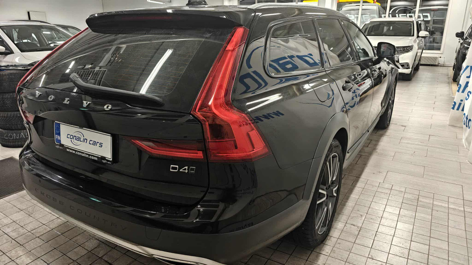 Volvo V90 Cross Country vaihtoauto