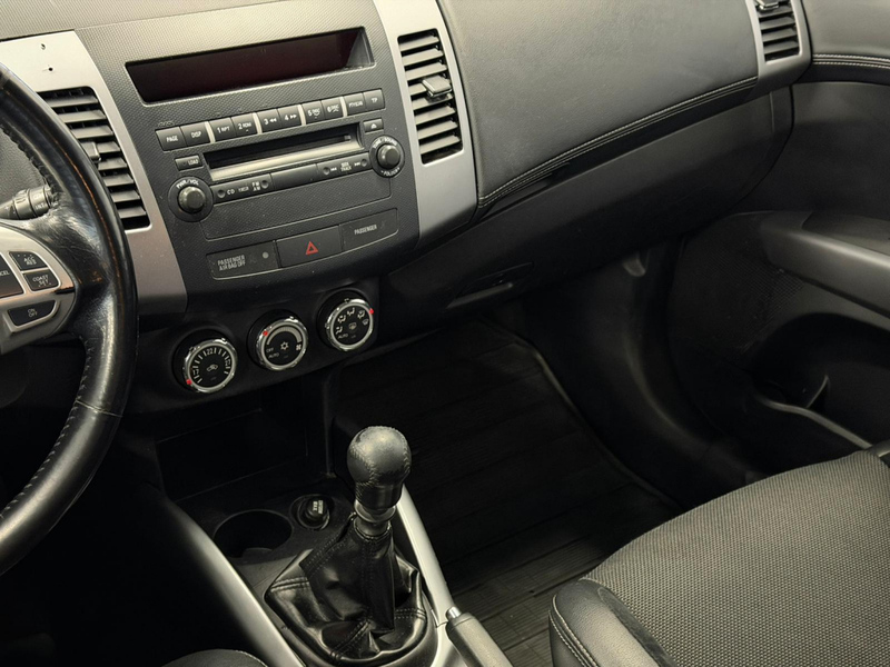 Mitsubishi Outlander vaihtoauto