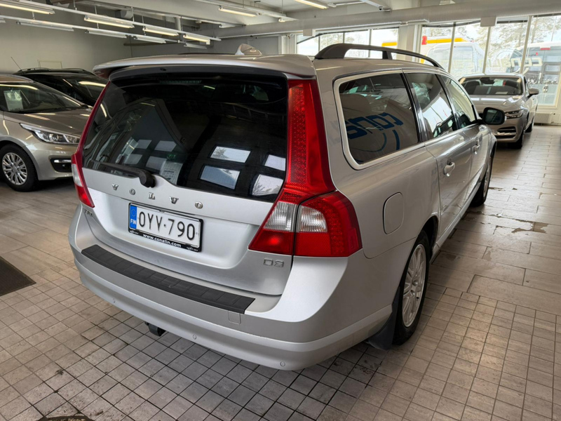 Volvo V70 vaihtoauto