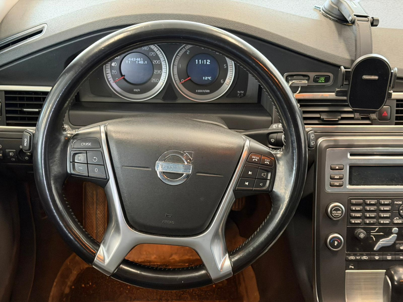 Volvo V70 vaihtoauto