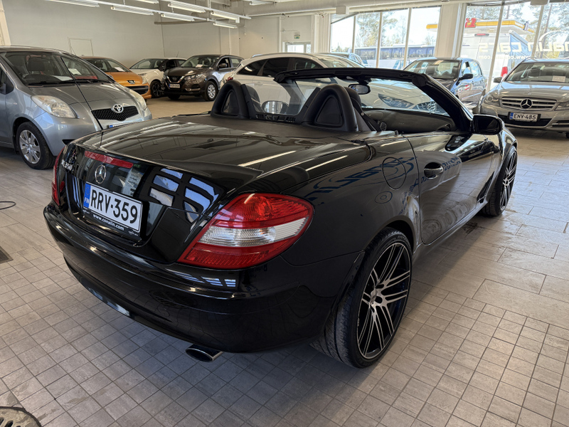 Mercedes-Benz SLK vaihtoauto