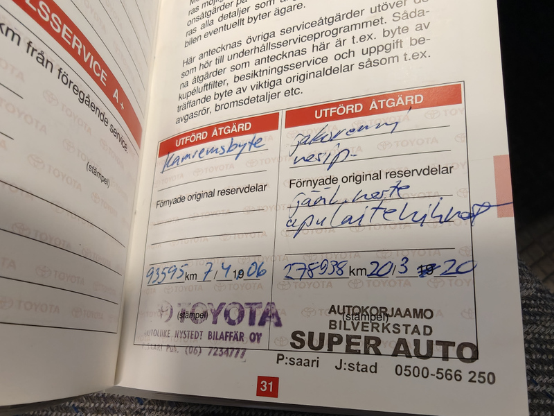 Toyota Hilux vaihtoauto