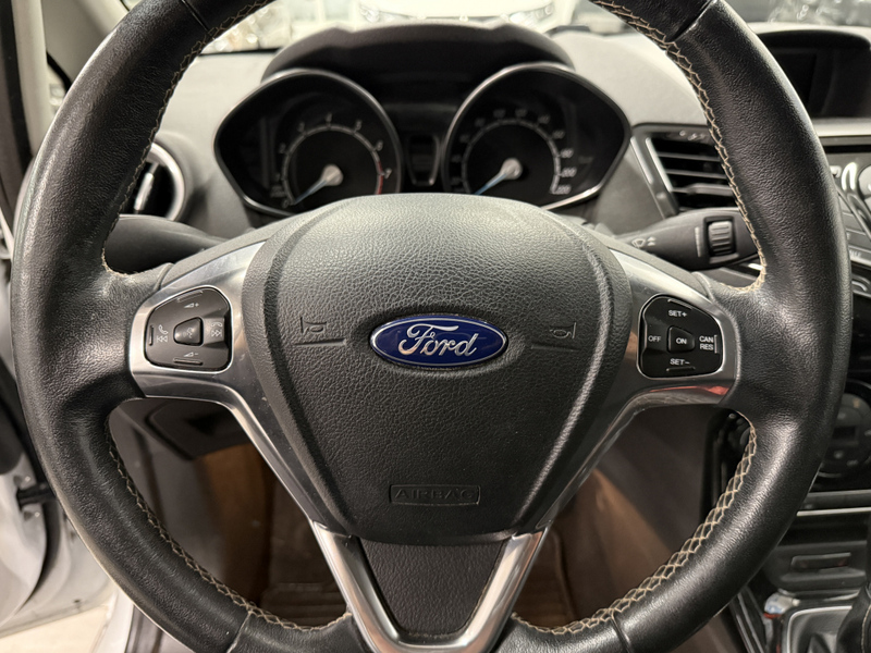 Ford Fiesta vaihtoauto