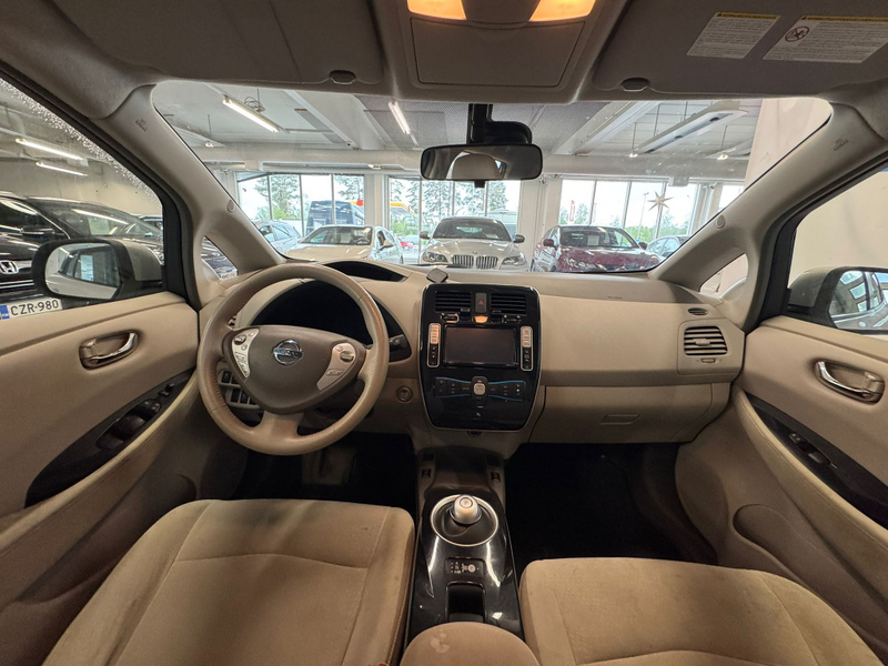 Nissan Leaf vaihtoauto