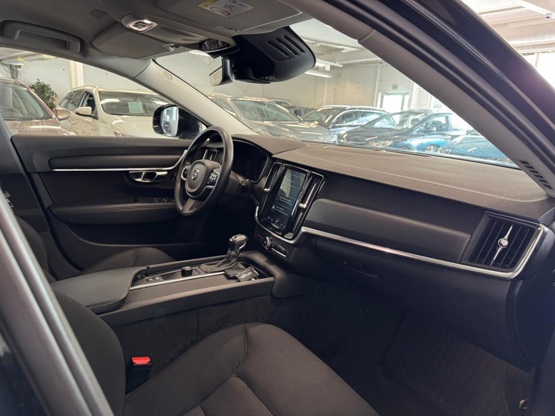 Volvo V90 Cross Country vaihtoauto