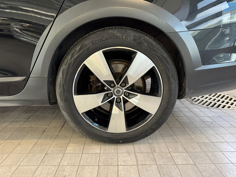 Volvo V90 Cross Country vaihtoauto