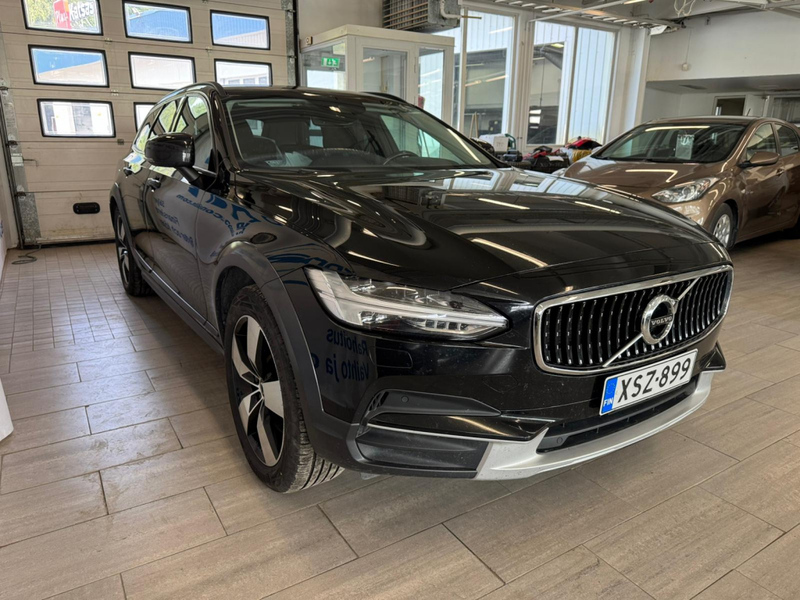Volvo V90 Cross Country vaihtoauto