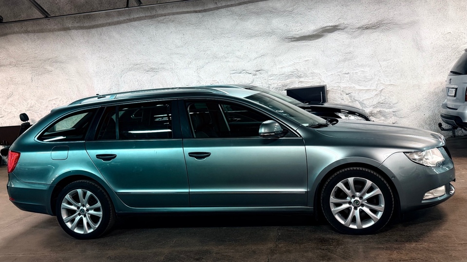 Skoda Superb vaihtoauto