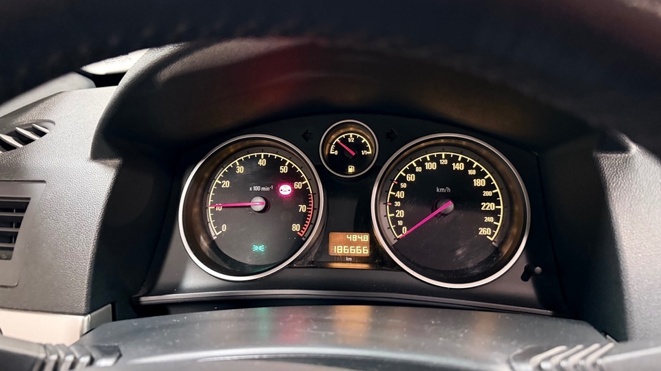 Opel Astra vaihtoauto