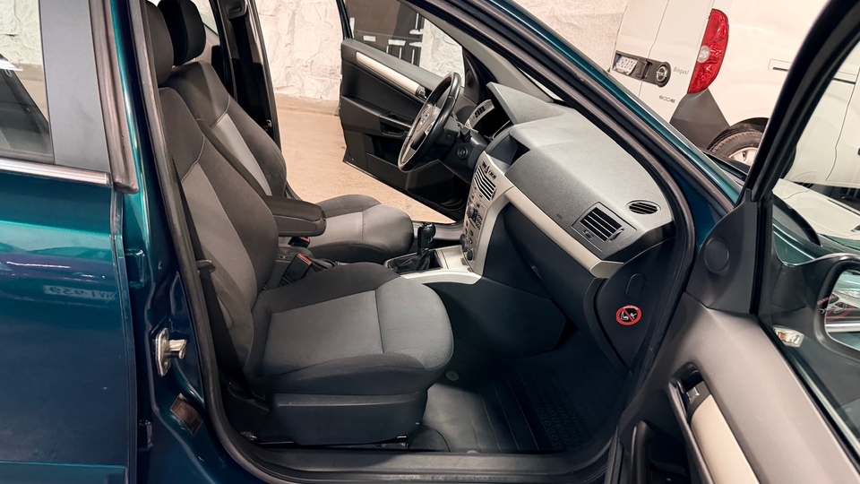 Opel Astra vaihtoauto