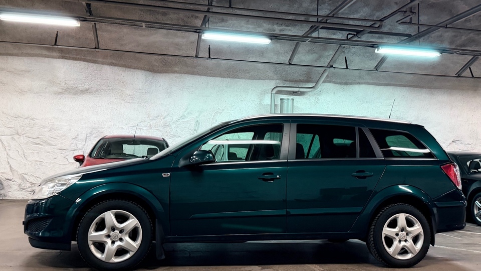 Opel Astra vaihtoauto