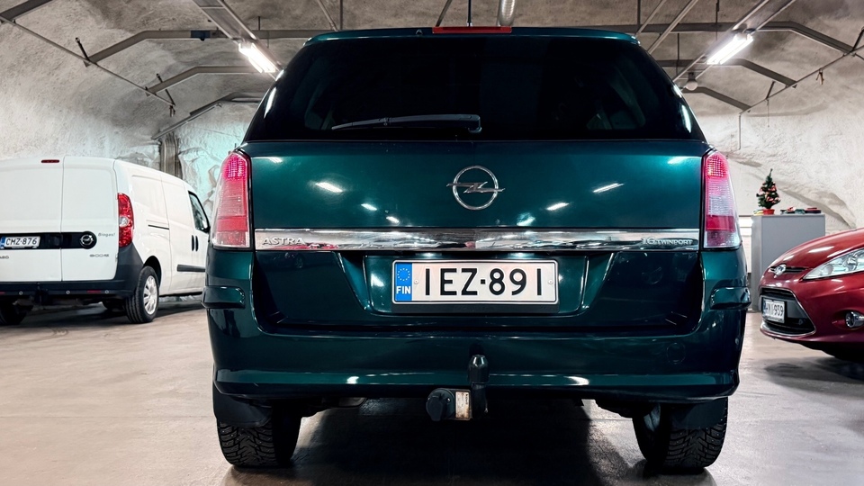 Opel Astra vaihtoauto