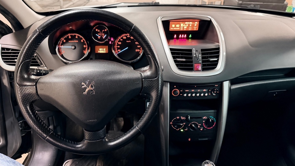 Peugeot 207 vaihtoauto