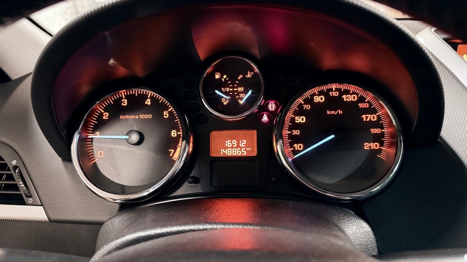 Peugeot 207 vaihtoauto