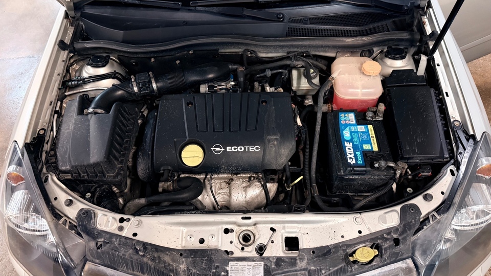 Opel Astra vaihtoauto