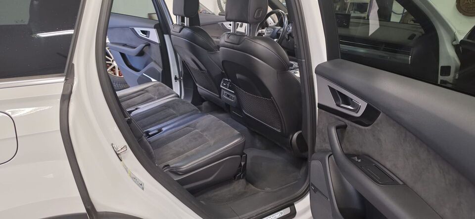 Audi Q7 vaihtoauto