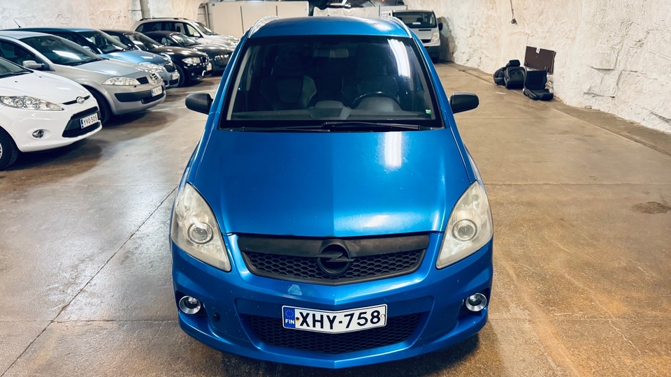 Opel Zafira vaihtoauto
