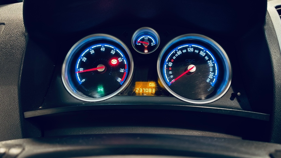 Opel Zafira vaihtoauto