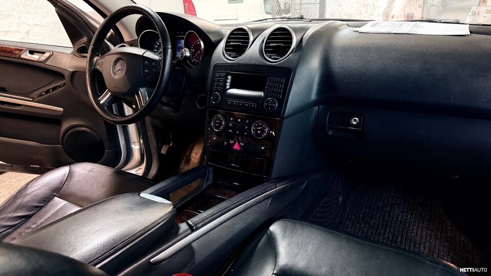 Mercedes-Benz ML vaihtoauto