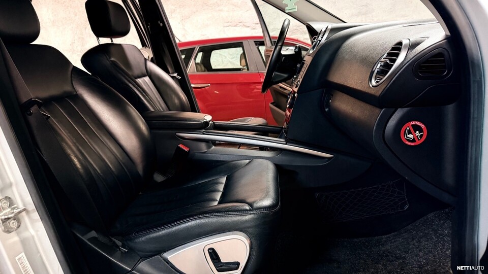 Mercedes-Benz ML vaihtoauto