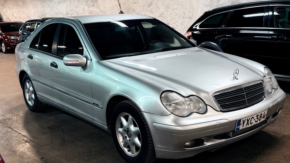 Mercedes-Benz C vaihtoauto