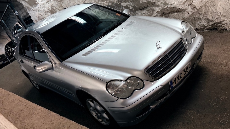 Mercedes-Benz C vaihtoauto
