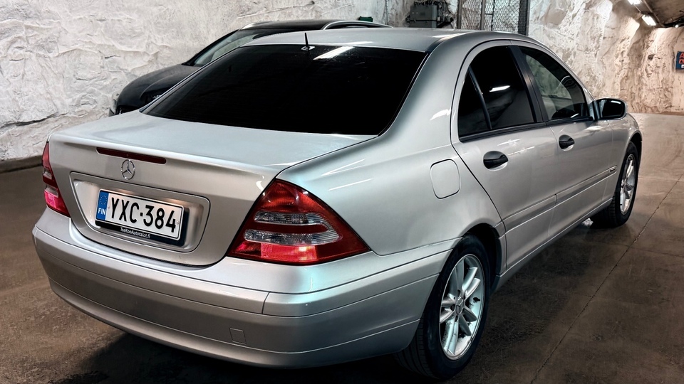 Mercedes-Benz C vaihtoauto