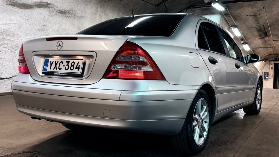 Mercedes-Benz C vaihtoauto