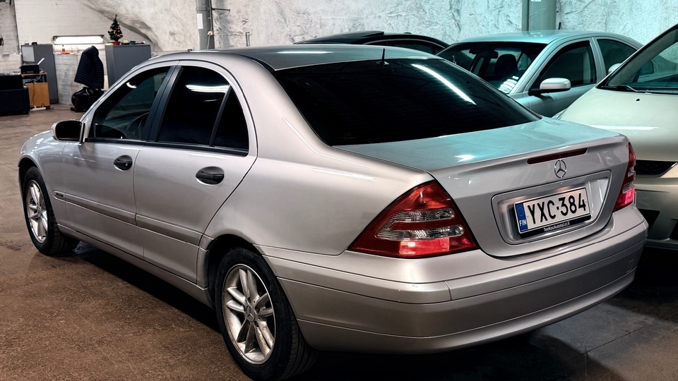 Mercedes-Benz C vaihtoauto