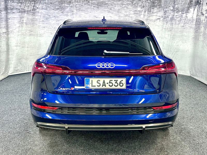 Audi e-tron vaihtoauto