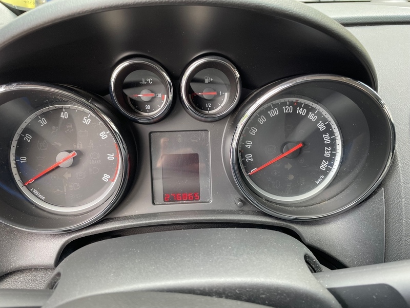 Opel Astra vaihtoauto