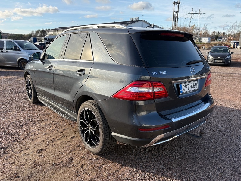 Mercedes-Benz ML vaihtoauto