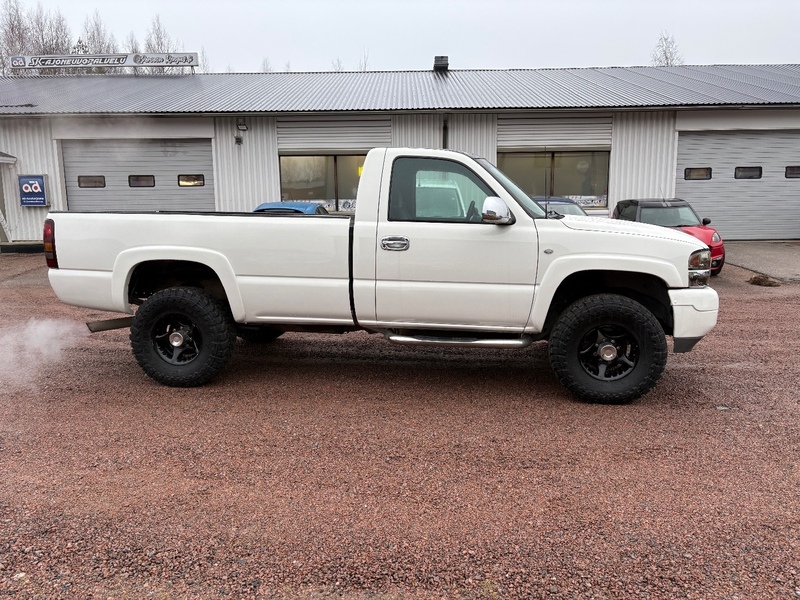 GMC Sierra vaihtoauto