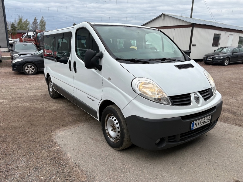 Renault Trafic Passenger vaihtoauto